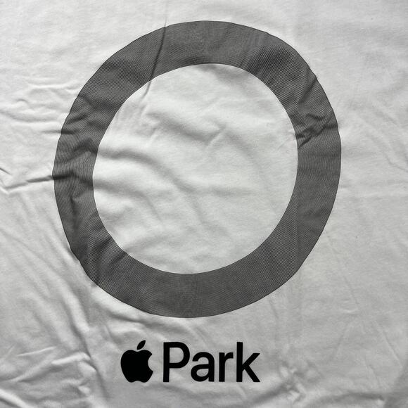 Apple Park Tee White Minimalist Ring Logo XL - Picture 2 of 7